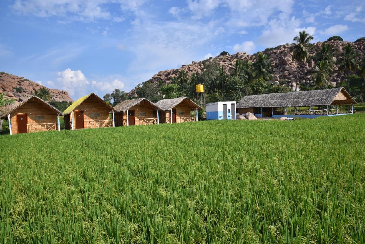 Hotel Dream Mango Hampi Esterno foto