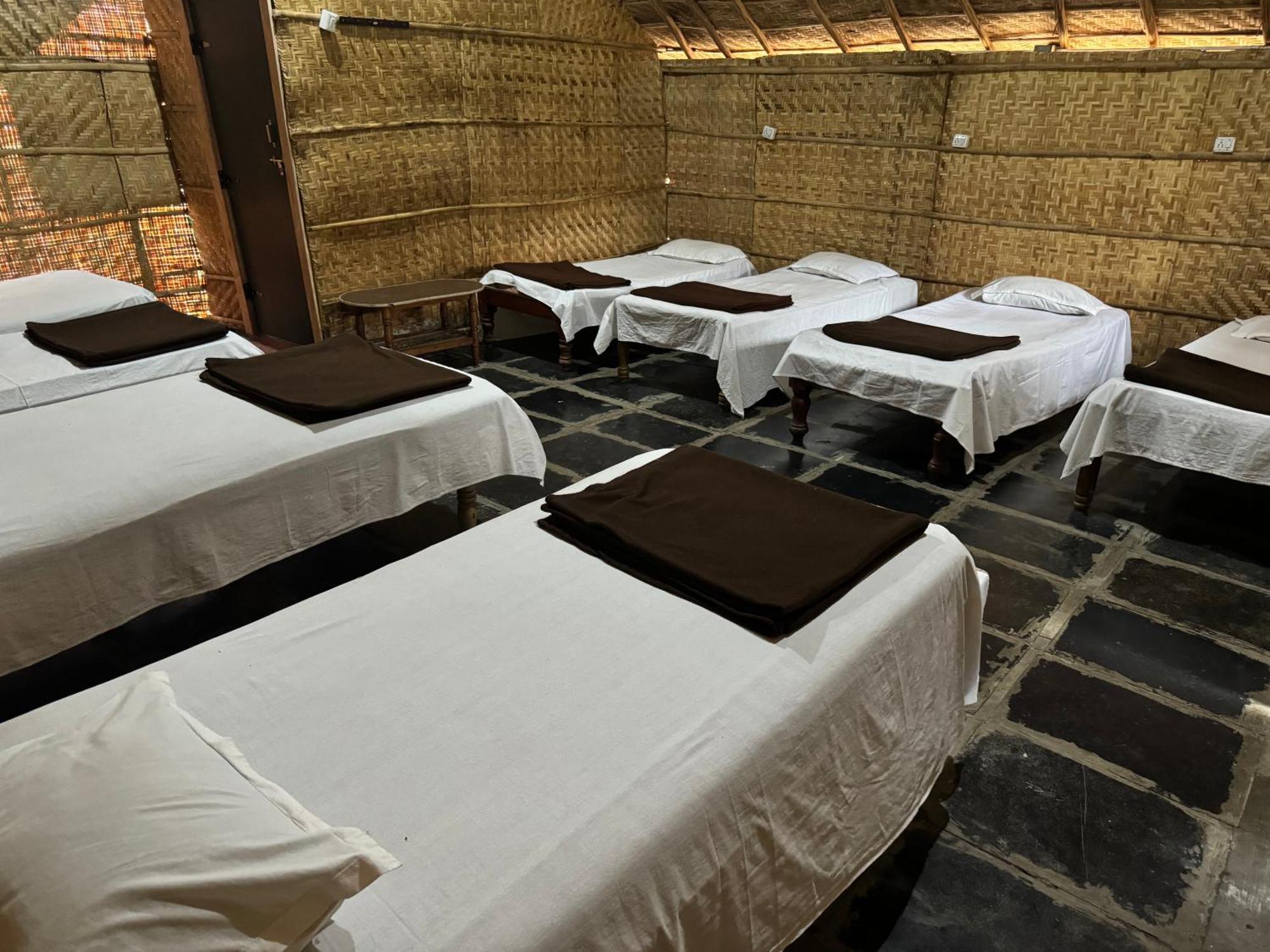 Hotel Dream Mango Hampi Esterno foto